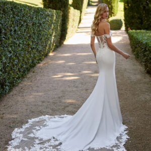 Adriana Allier by rosa clara robe Danaé